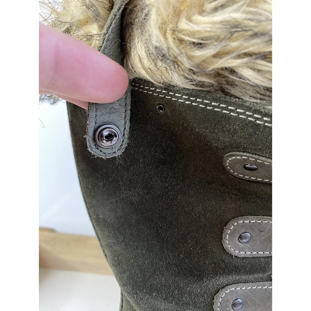 Sorel Joan Of‎ Arctic Waterproof Faux Fur Snow Boots Sz 7 Green/Black NL1540-383